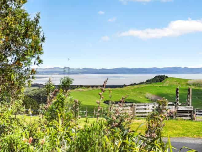 204 Oyster Point Road, Kaukapakapa