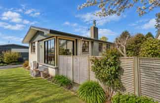 9 Stiles Avenue, Waipukurau