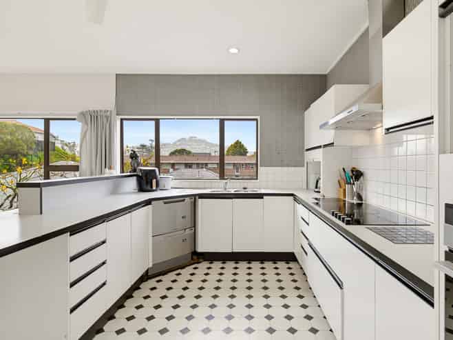 102 Karori Road, Karori