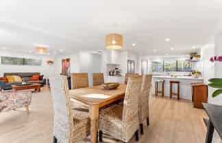 13 Harbour View Road, Point Wells