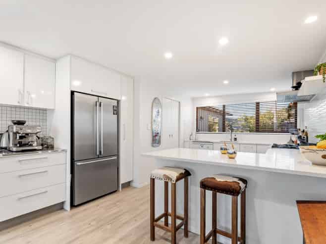 13 Harbour View Road, Point Wells