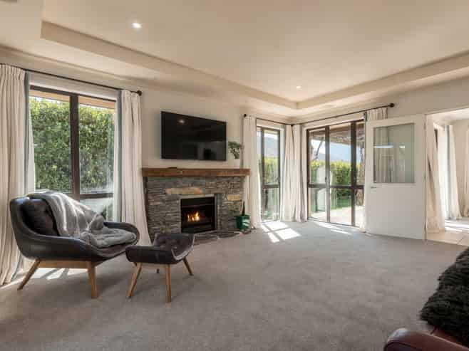 7 Poolburn Court, Lake Hayes Estate