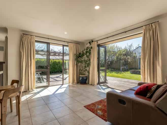 7 Poolburn Court, Lake Hayes Estate