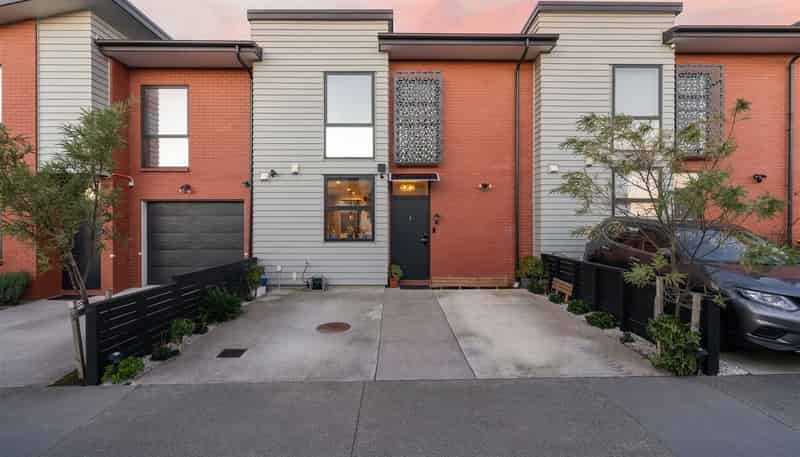 7 Fermi Lane, Papakura