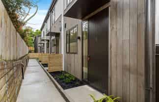 2/37 Upland Road, Remuera
