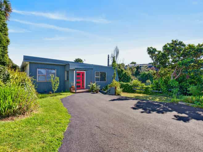 42 Milton Road, Bluff Hill