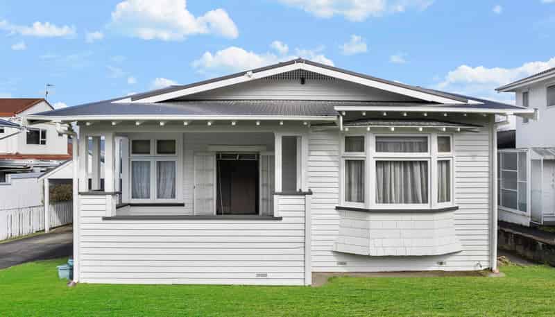 24 Woodward Road, Mount Albert