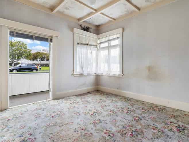 24 Woodward Road, Mount Albert