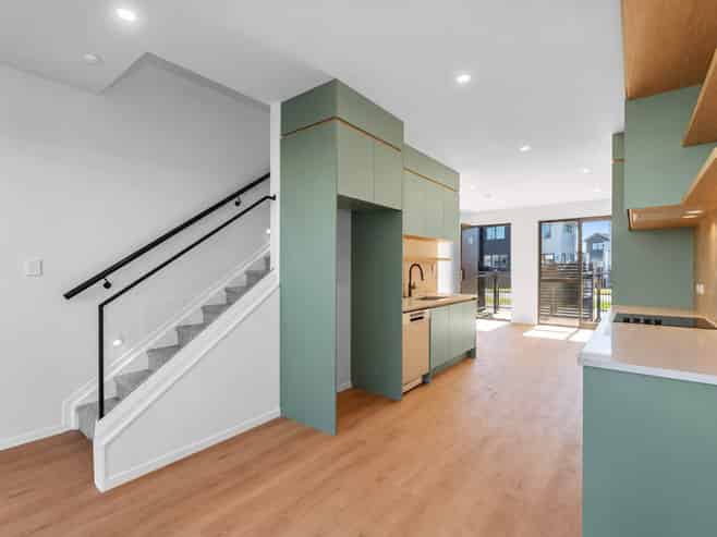 7/18 Scott Road, Hobsonville