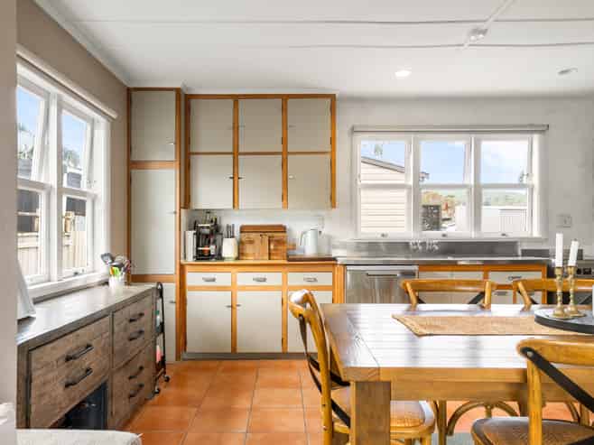 220b Aickin Road, Whangamata