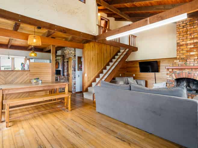 307 Linton Crescent, Whangamata