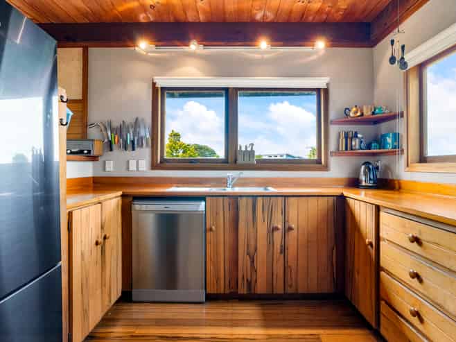 307 Linton Crescent, Whangamata
