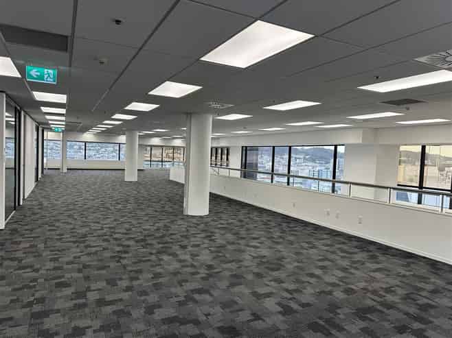 Penthouse Offices - South, West & Easterly Views