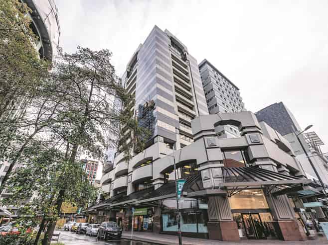 Penthouse Offices - South, West & Easterly Views