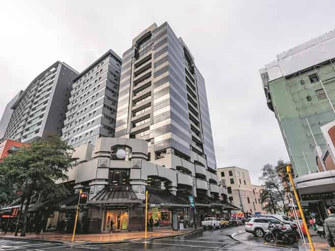 Penthouse Offices - South, West & Easterly Views
