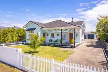 22 Young Street, Whanganui East