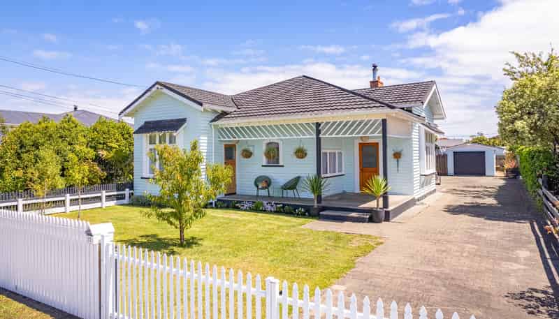 22 Young Street, Whanganui East