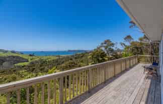 104b Centennial Drive, Whitianga