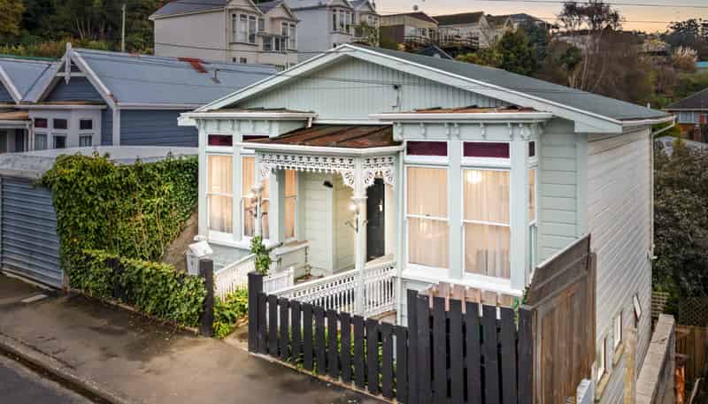 6 Macbeth Street, Caversham