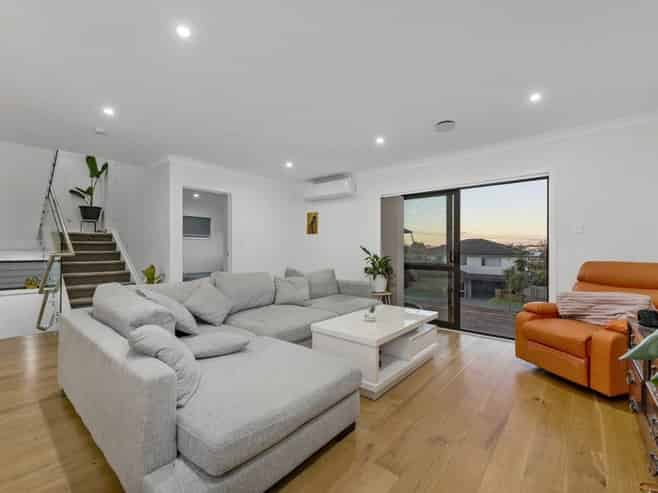 2/2 Marion, Mount Roskill