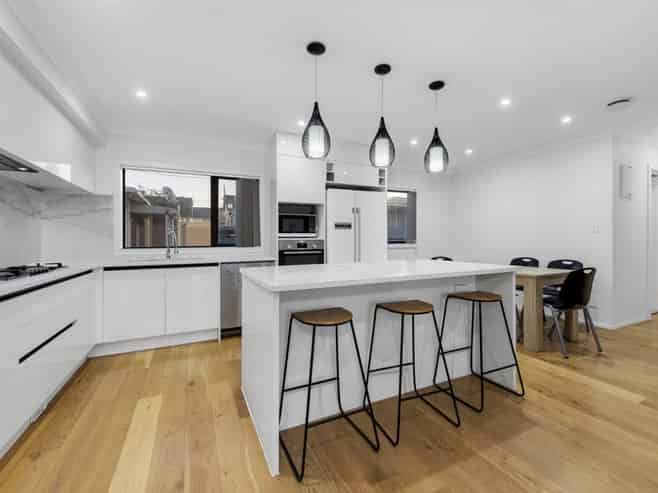 2/2 Marion, Mount Roskill