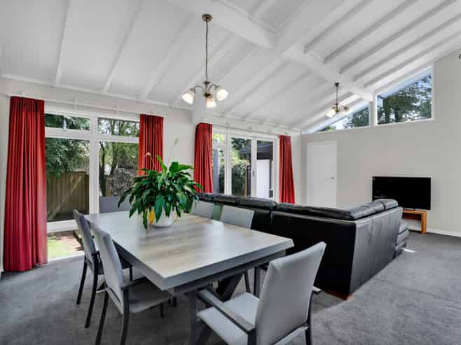 11A Tawa Street, Inglewood