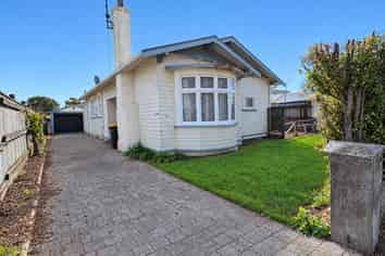 122 Milton Street, The Wood