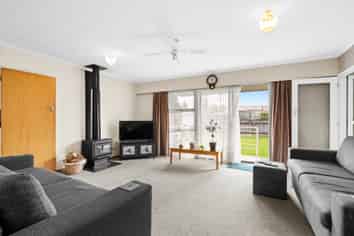 B/2 Coddington Crescent, Masterton