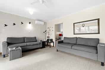 B/2 Coddington Crescent, Masterton