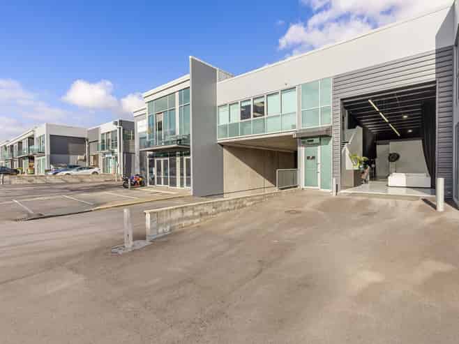 Tenanted Investment – 3.5% p.a. rental growth