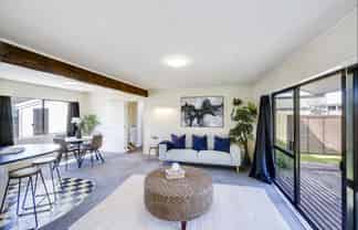 1100A Cunningham Crescent, Mayfair