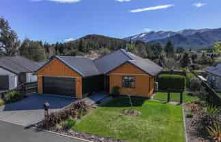 6 Dumblane Way, Hanmer Springs