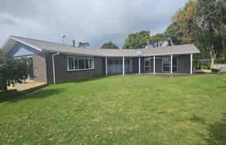 582 Main North Road, Waitara