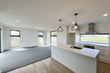 39 Rita Angus Road, Belfast