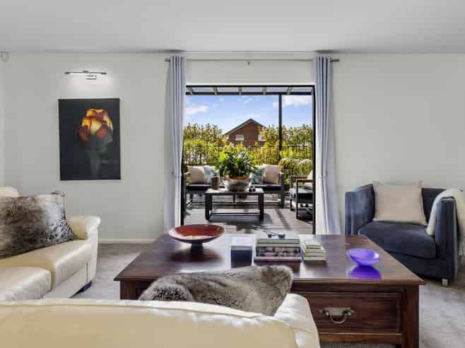 1 Azalea Lane, Waipahihi