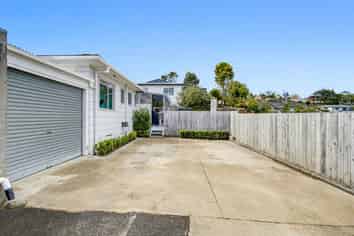 2/11 Longreach Drive, Sunnyvale