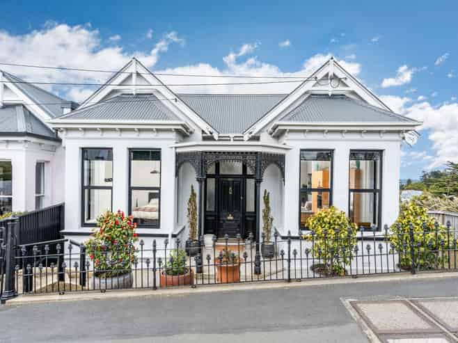 330 and 330A Highgate, Roslyn