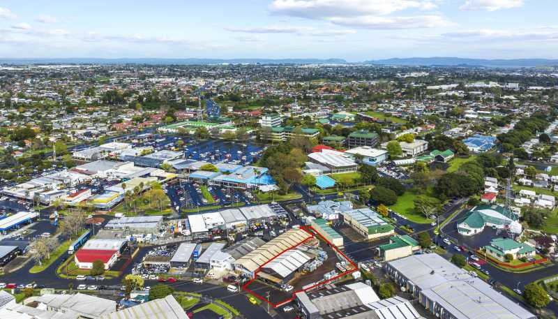 10 Lovegrove Crescent, Otara