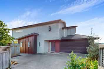 23 Nether Green Crescent, Johnsonville