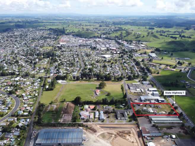 Part Leased: 5000sqm fenced yard still available!