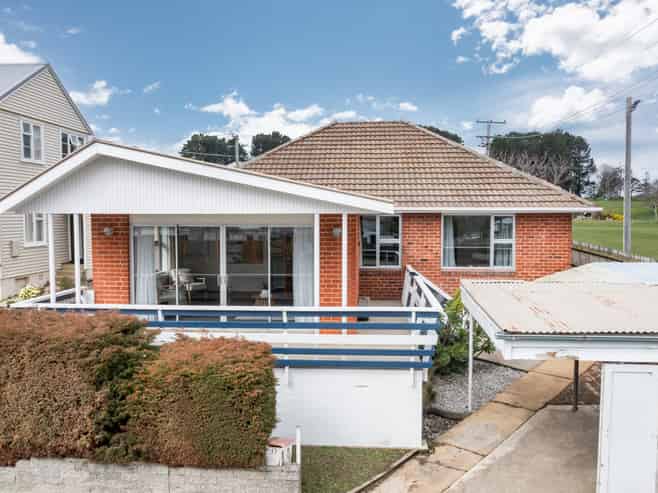17 Bruntsfield Place, Corstorphine