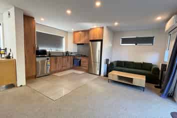 3/365 Gloucester Street, Linwood