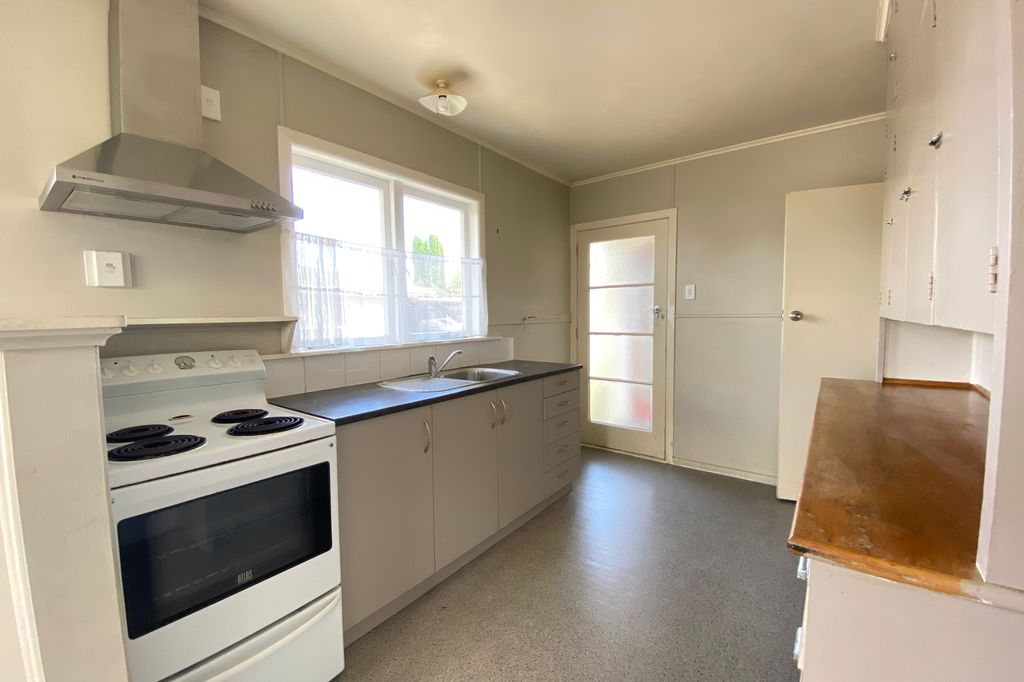 64 Spinley Street 2