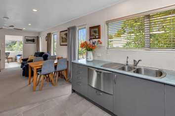 5B Robin Hood Place, Onerahi