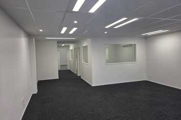 Frankton - office suite with small warehouse