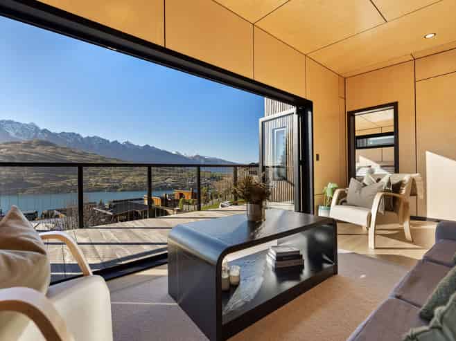 12A St Peters Place, Queenstown