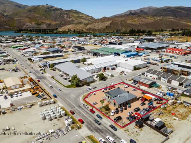 Split-risk investment on a corner-site