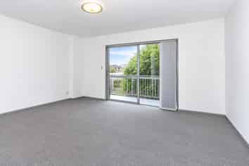15/443 Cashel Street, Linwood
