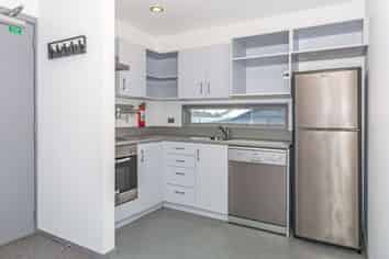 15/443 Cashel Street, Linwood