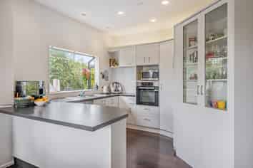 10 Marjory Close, Broadmeadows